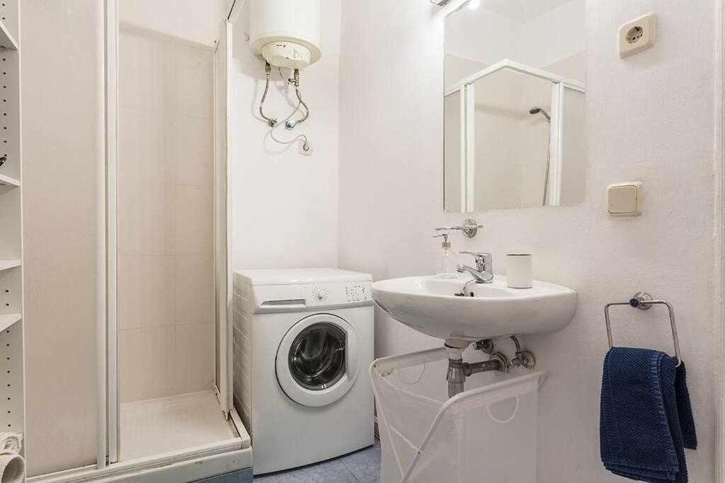 Piso Confortable Y Centrico Apartment Мадрид Екстериор снимка